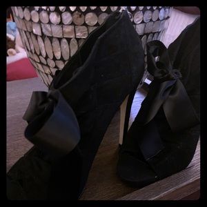 Bebe suede shoe with satin bow size 7